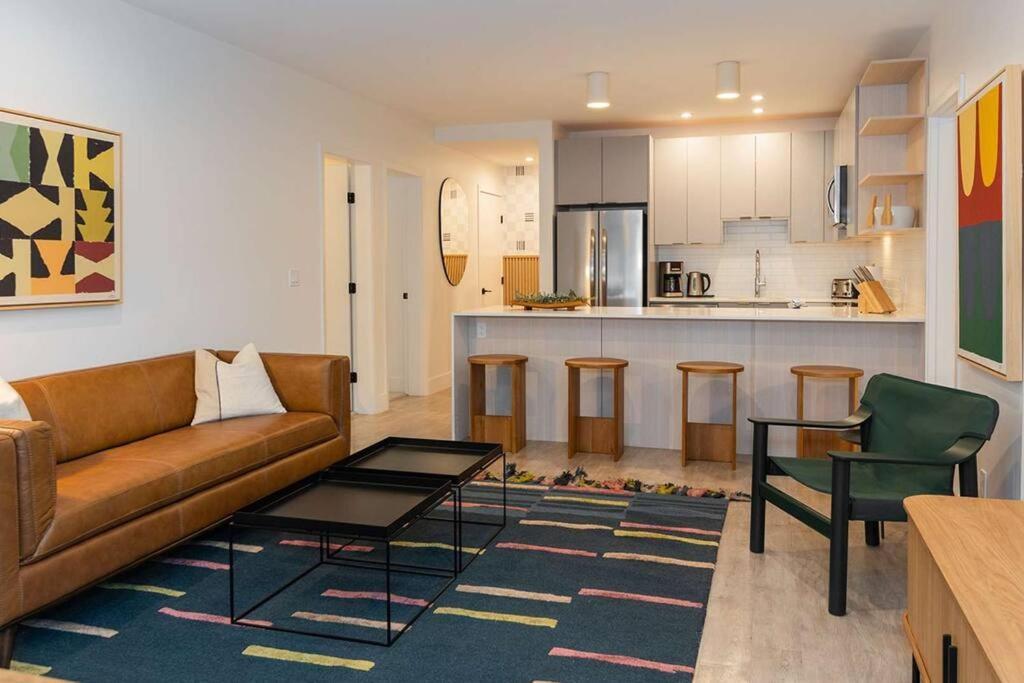 Tally Ho By Revelstoke Vacations Exterior foto