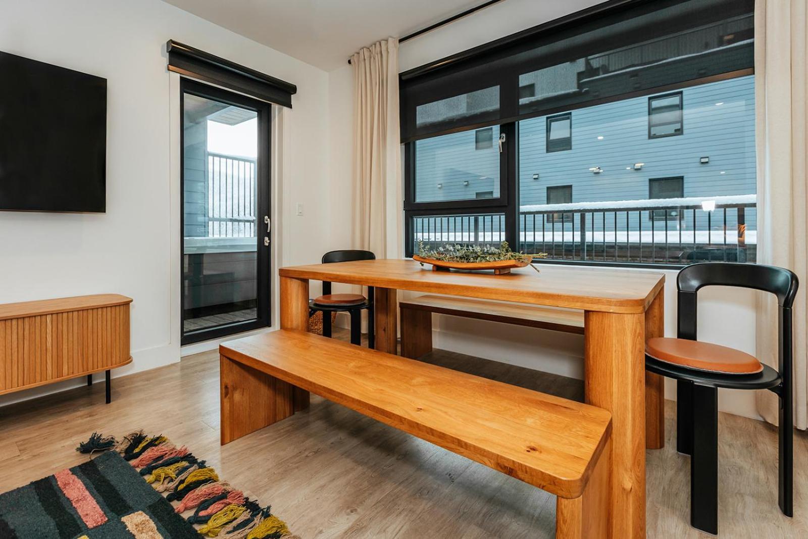 Tally Ho By Revelstoke Vacations Exterior foto
