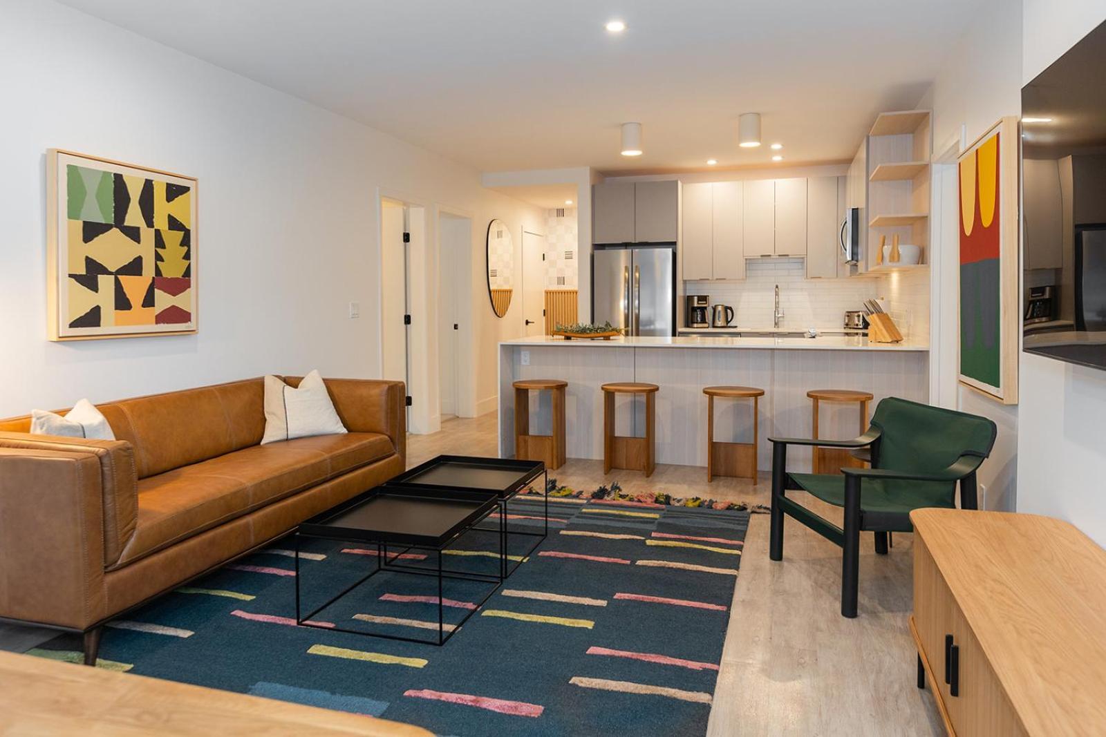 Tally Ho By Revelstoke Vacations Exterior foto