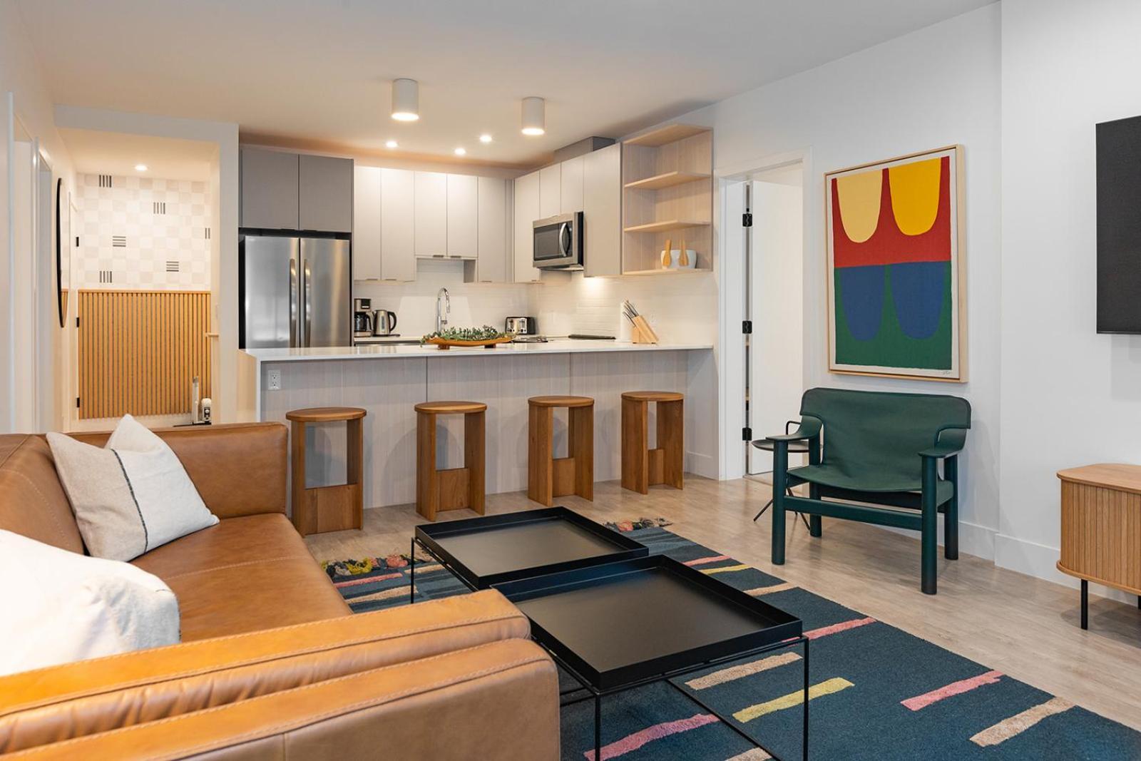 Tally Ho By Revelstoke Vacations Exterior foto
